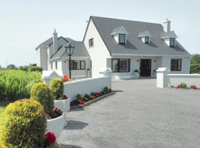 Hillcrest Luxury Apartment, Kilrush